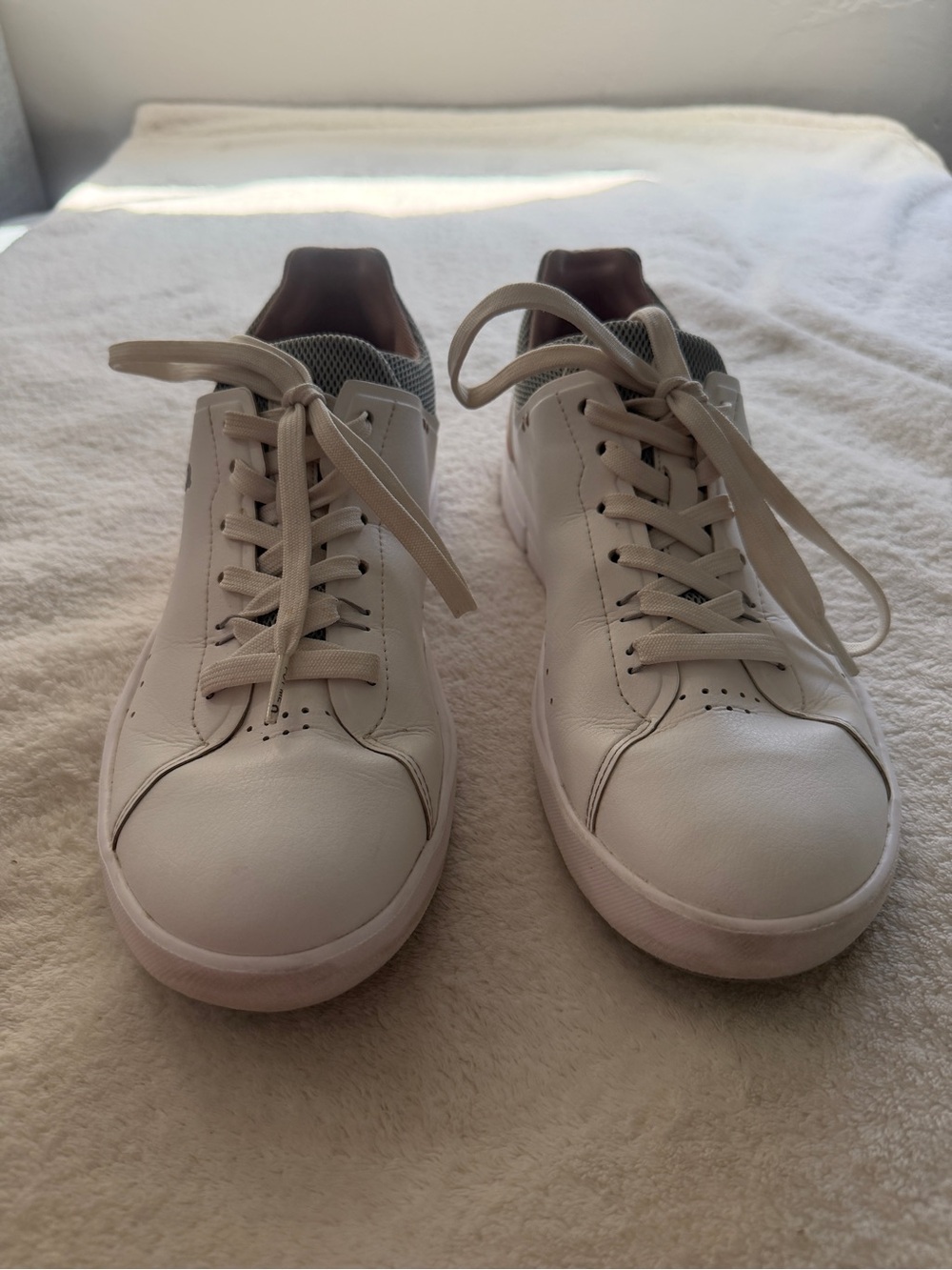 Women’s On Cloud Tennis Sneakers
